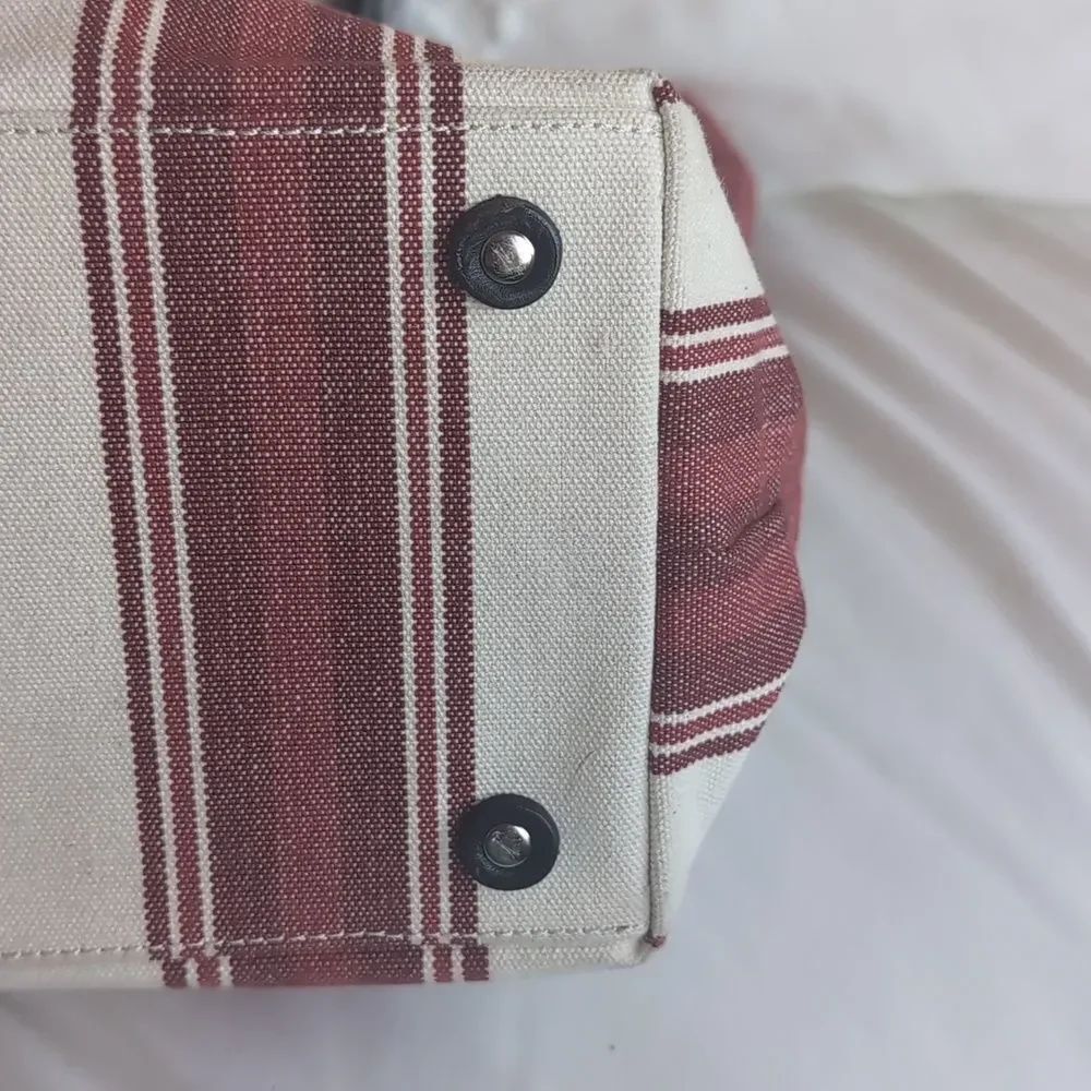 Banana Republic XL Striped Red & Cream Canvas Tote Bag w Black Leather Handles - Picture 5 of 17